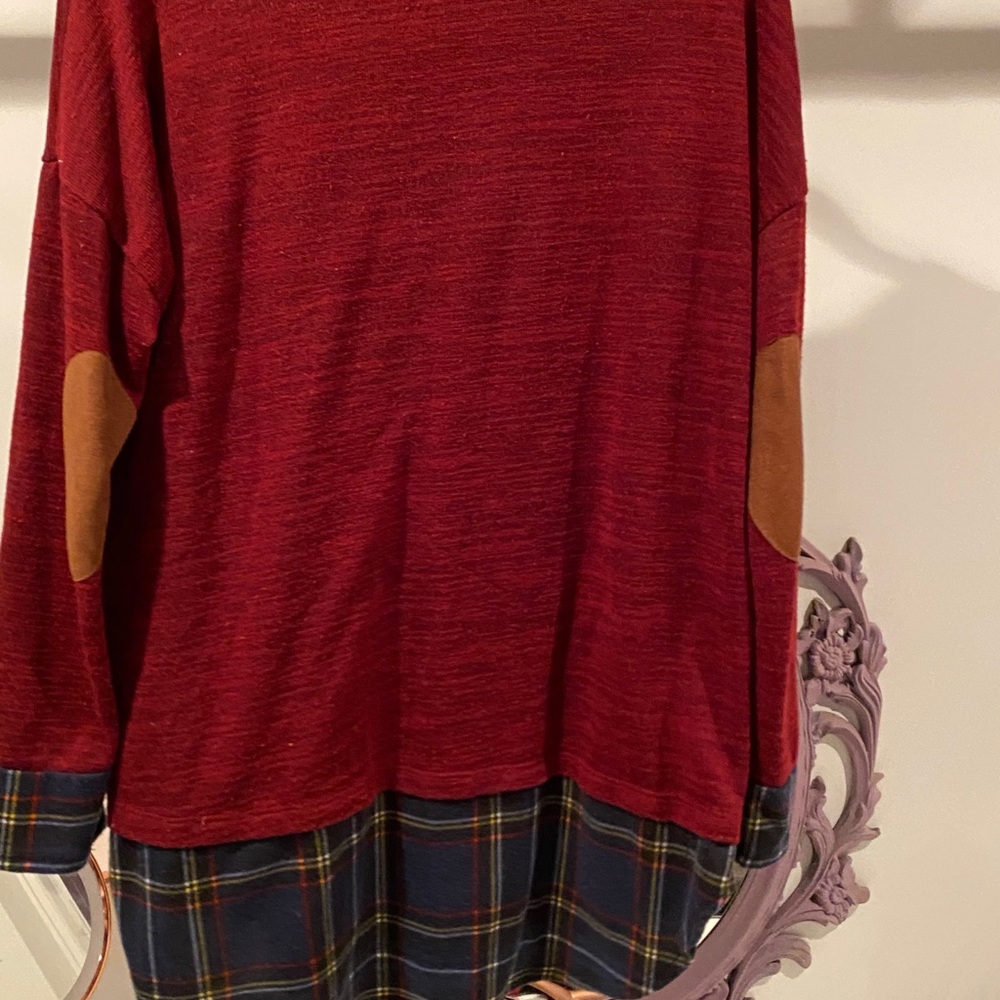 Tunic - Picture 2 of 3